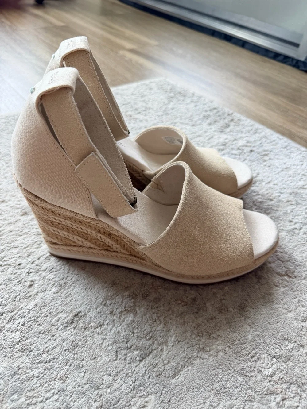 Toms brand new